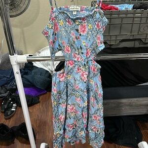Women’s floral backless summer dress